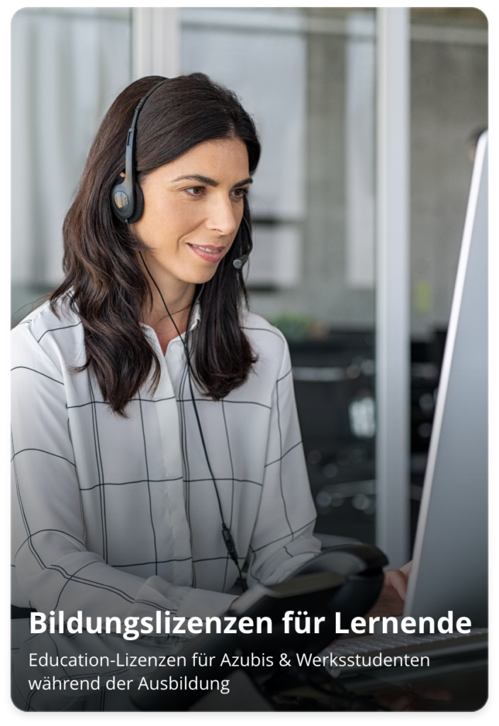 Frau mit Headset tippt an einem Computer mit dem Text - Bildungslizenzen für Lehrende - Education-Lizenzen für Azubis und Werkstudenten während der Ausbildung